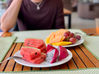 Kapan Waktu Terbaik Mengonsumsi Buah dalam Pola Makan Harian